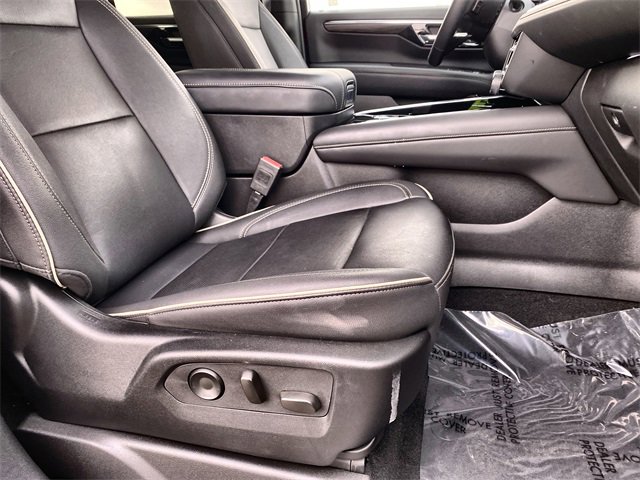 Certified 2025 Chevrolet Tahoe Premier image 35