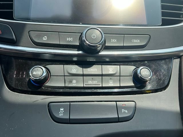 Used 2017 Buick LaCrosse Preferred FWD image 21