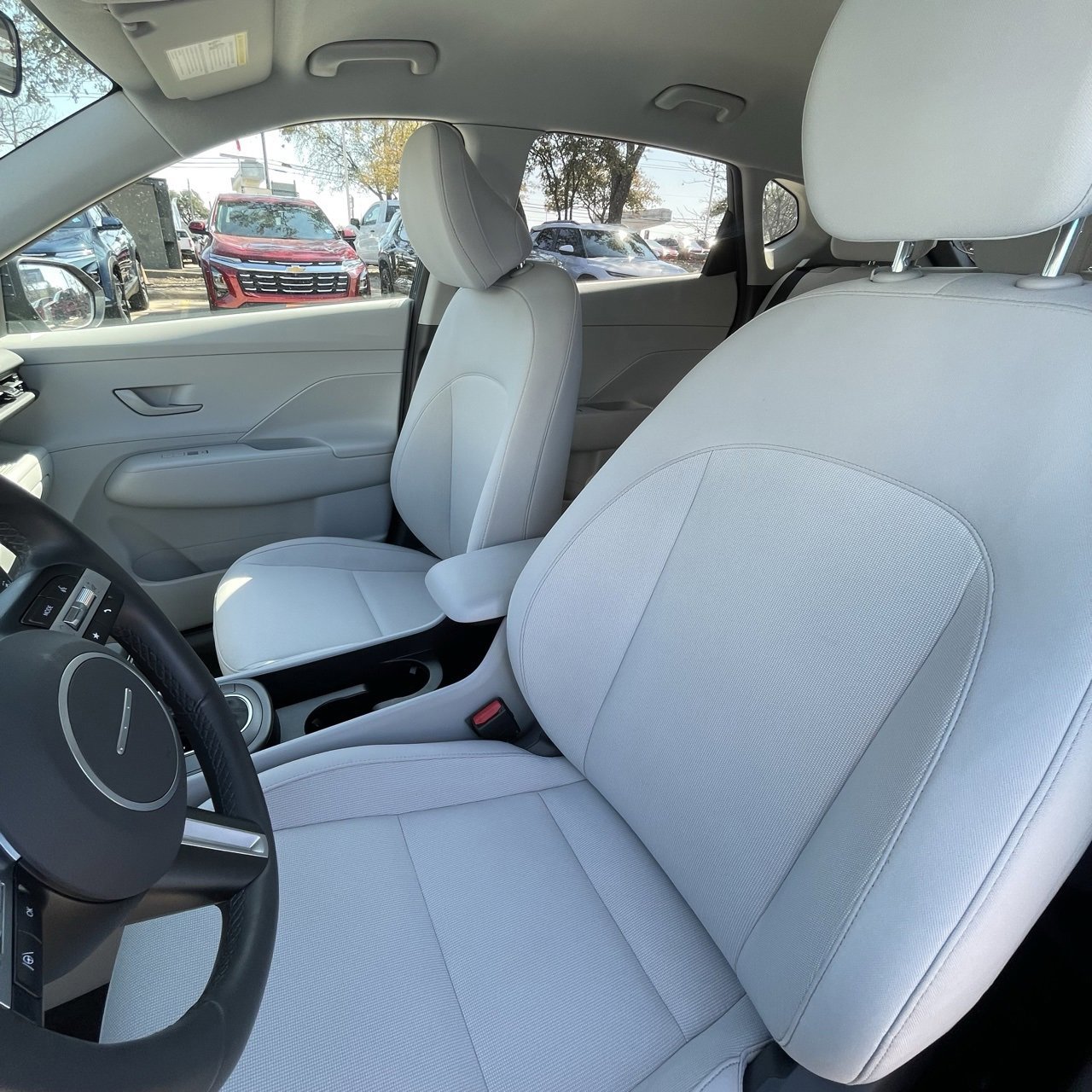 Used 2025 Hyundai Kona SEL image 21