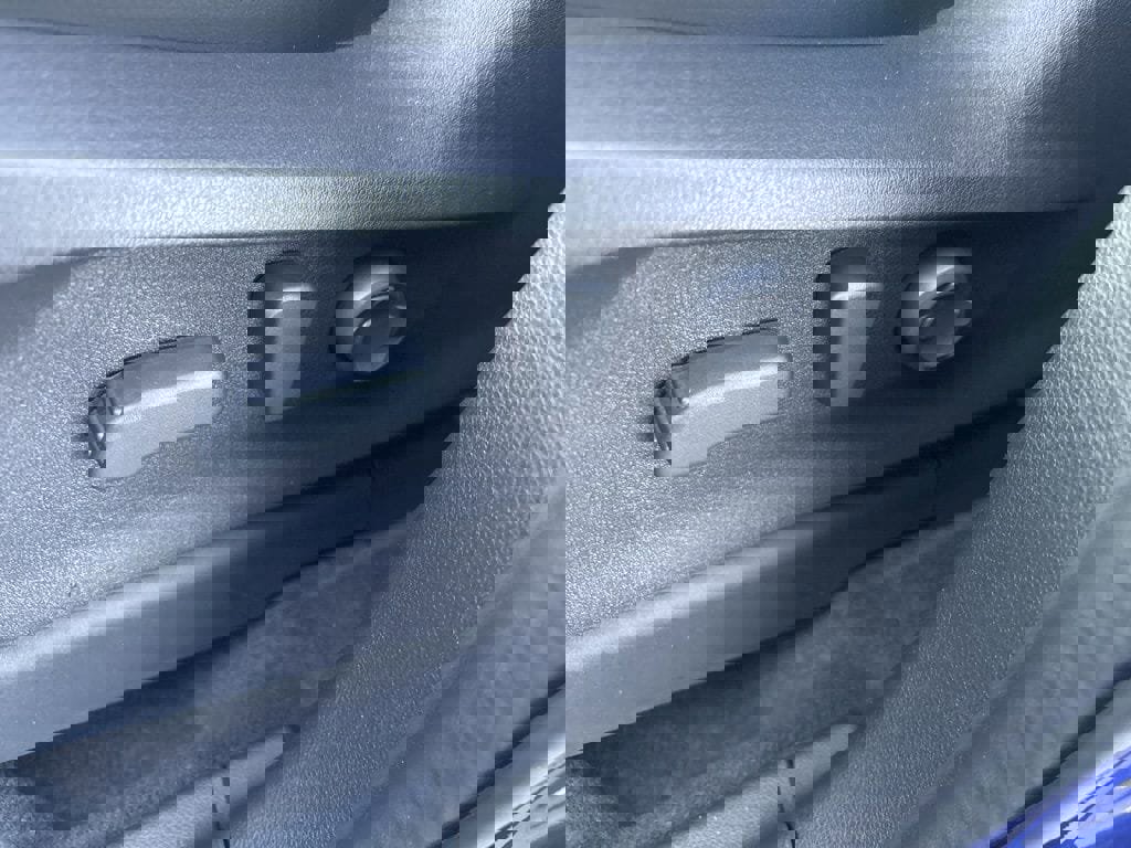 New 2026 Subaru Ascent Limited Bronze image 24