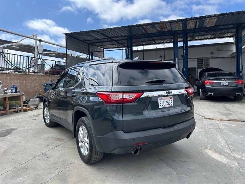 Used 2020 Chevrolet Traverse LT FWD image 10