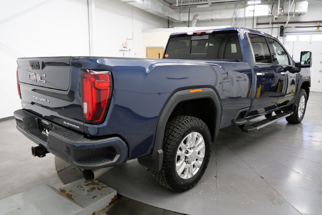 Used 2020 GMC Sierra 3500 Denali w/ Denali Ultimate Package AWD/4WD image 8
