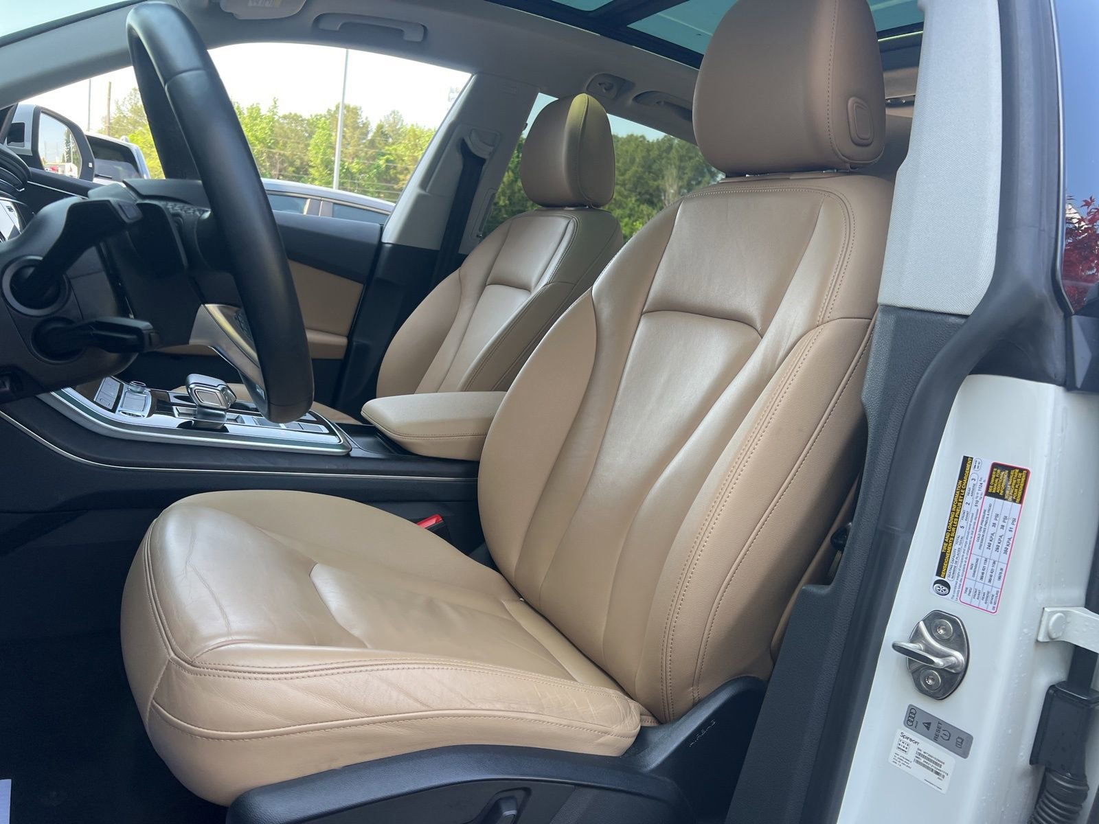 Used 2021 Audi Q8 Premium w/ Black Optic Package AWD/4WD image 32