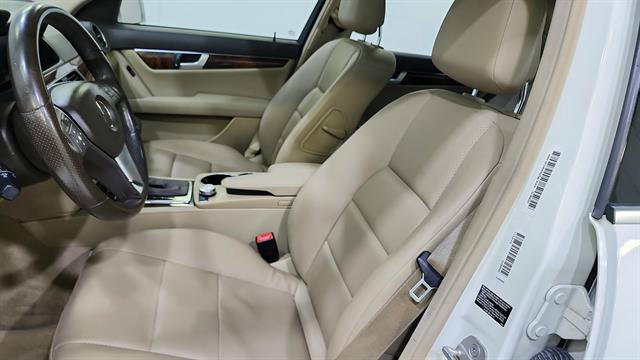 Used 2012 Mercedes-Benz C 300 4MATIC Sedan image 11