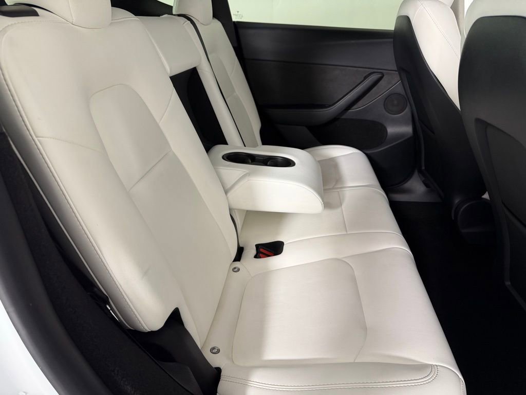 Used 2023 Tesla Model Y Long Range image 30