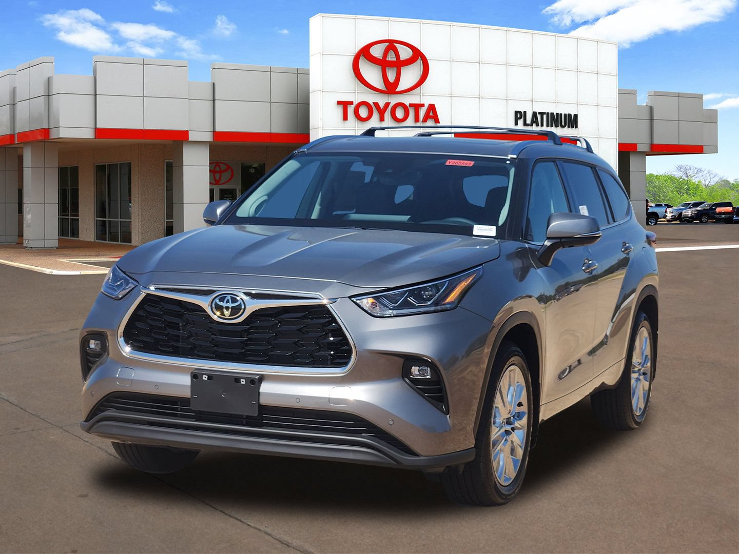 New 2026 Toyota Highlander Limited AWD/4WD image 2