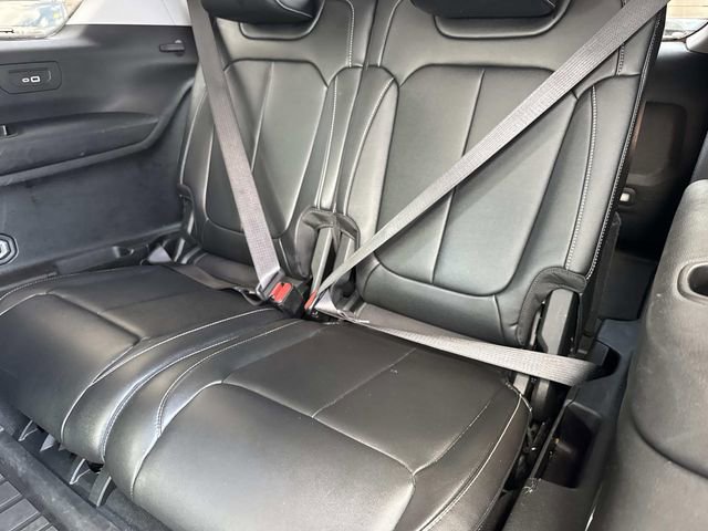 Used 2022 Jeep Grand Cherokee L Limited image 16