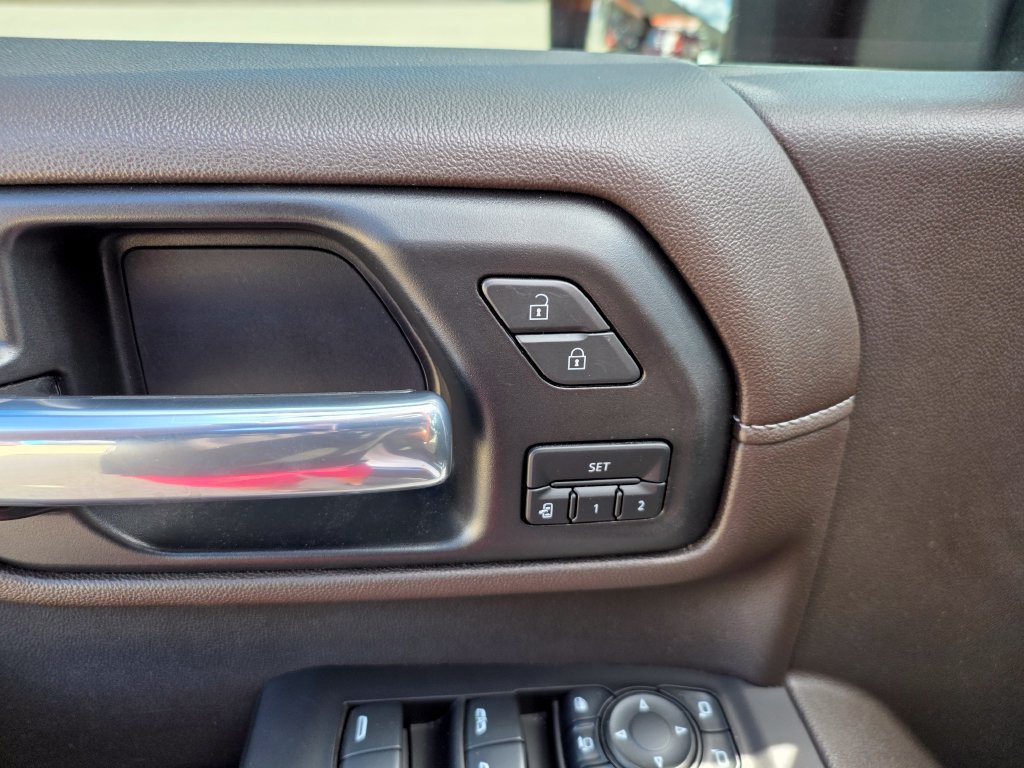 Certified 2021 Chevrolet Silverado 3500 LTZ w/ LTZ Premium Package AWD/4WD image 18