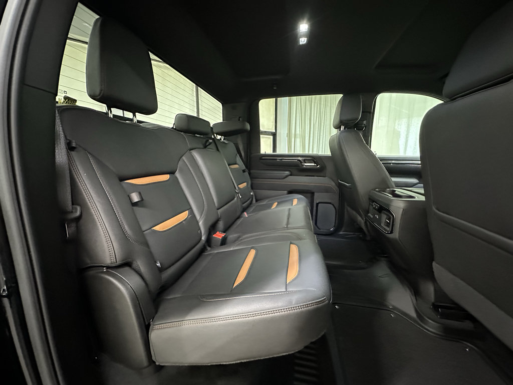 Used 2025 GMC Sierra 2500 AT4 AWD/4WD image 19