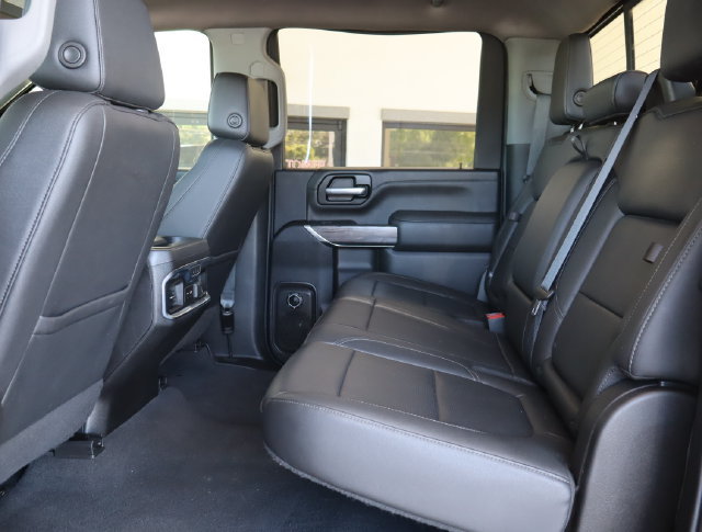 Used 2022 Chevrolet Silverado 2500 LTZ w/ LTZ Plus Package AWD/4WD image 44