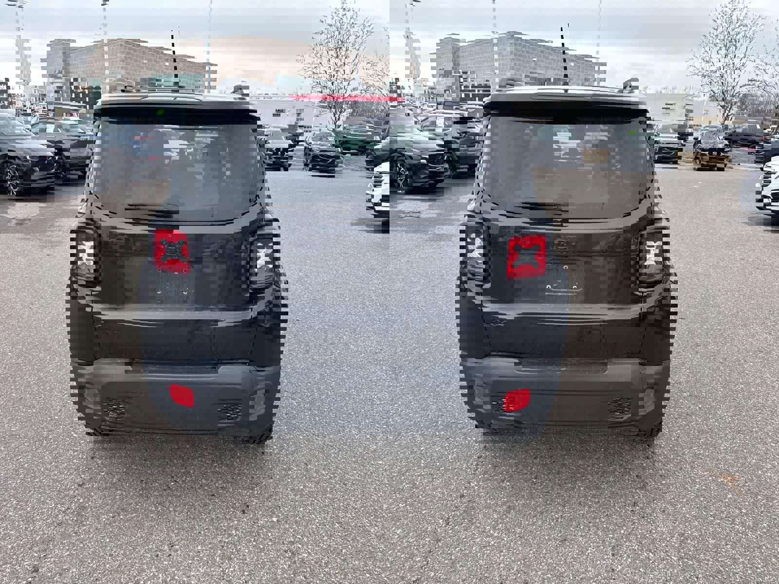 Used 2017 Jeep Renegade Altitude image 6