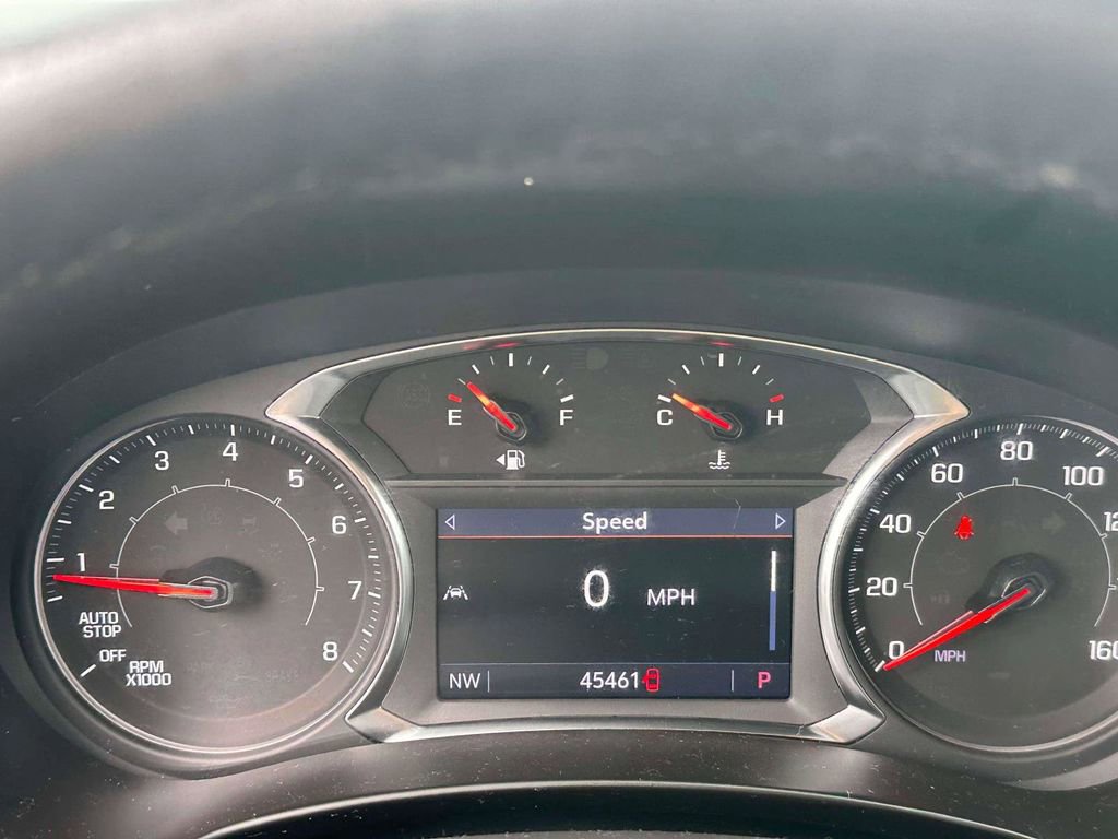 Used 2024 GMC Terrain SLT AWD/4WD image 25