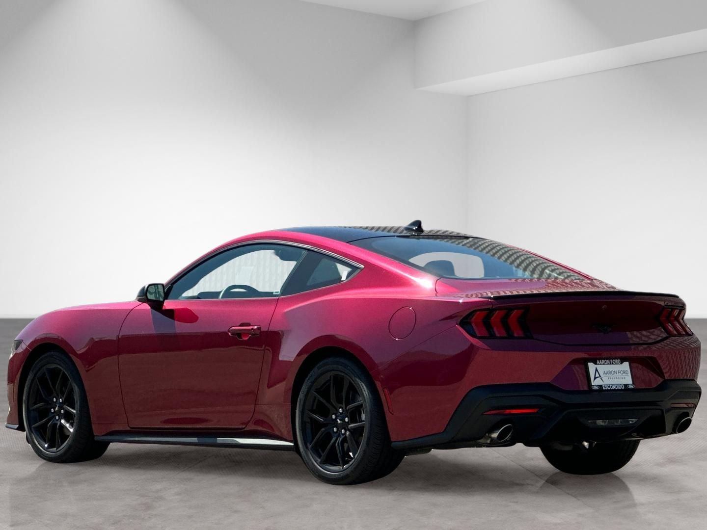 Used 2025 Ford Mustang Premium RWD image 4