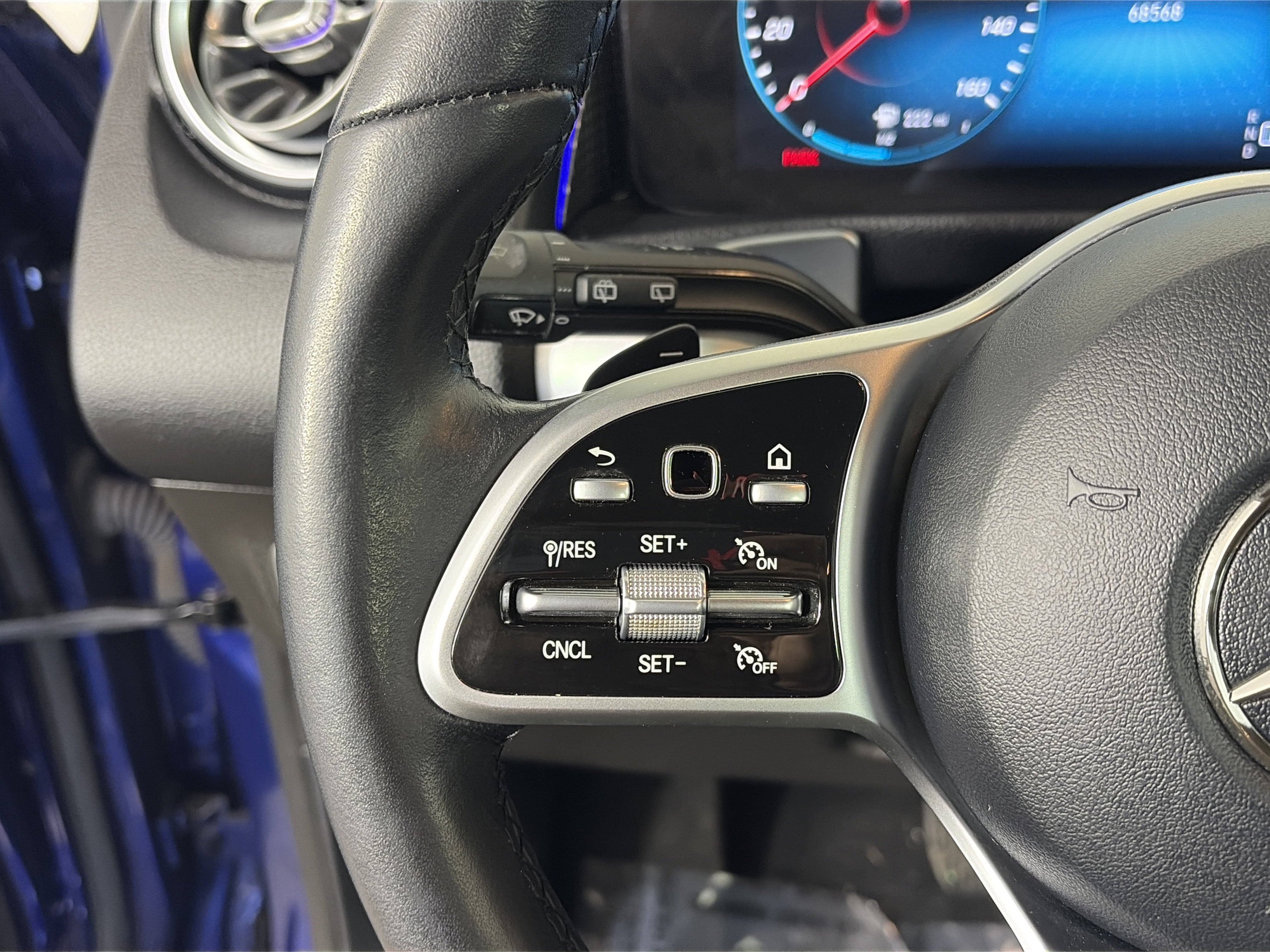 Certified 2021 Mercedes-Benz GLB 250 4MATIC image 27