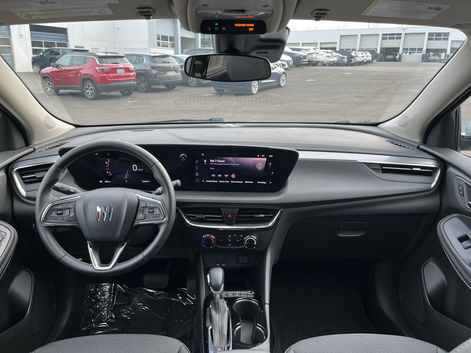 Used 2025 Buick Encore GX Preferred image 33