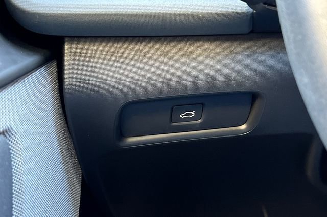 Used 2023 Polestar Polestar 2 w/ Pilot Pack image 36