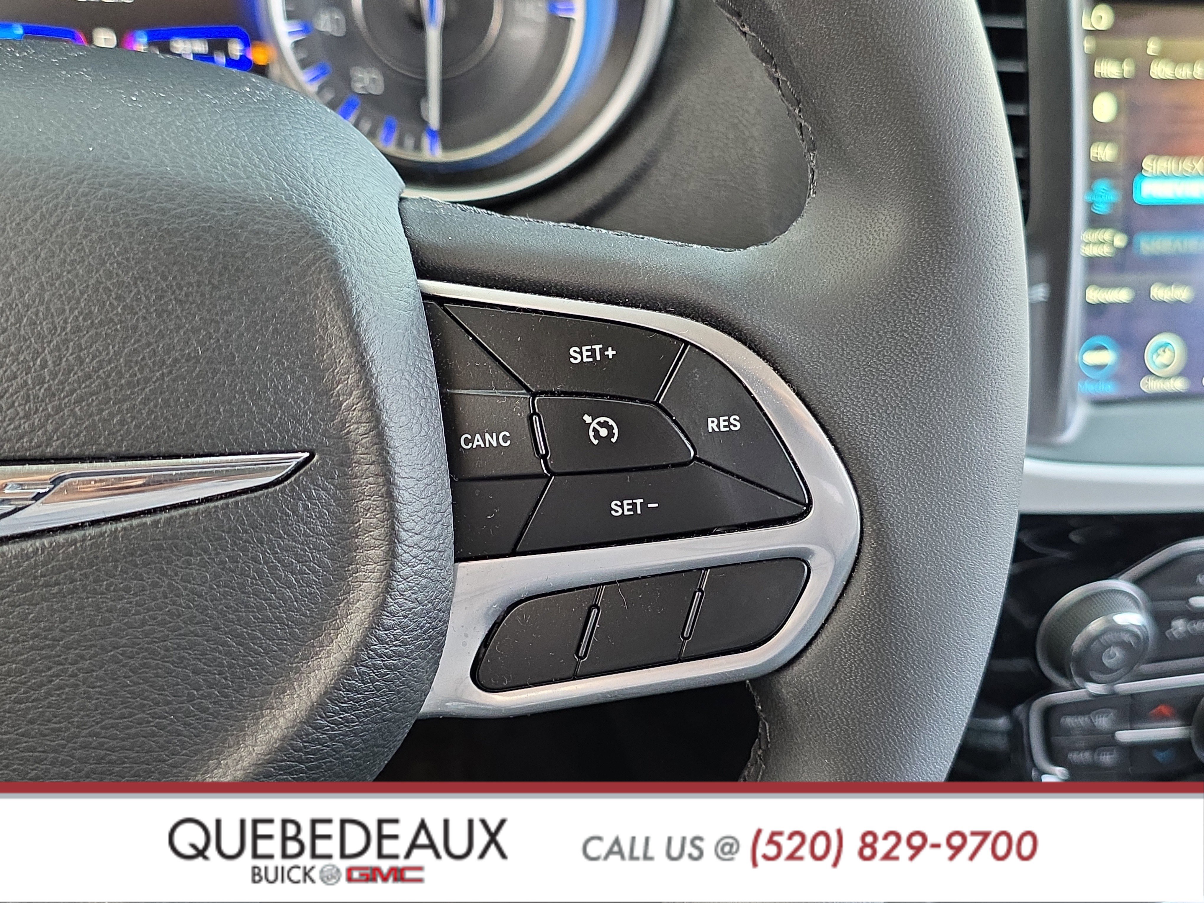 Used 2023 Chrysler 300 Touring L image 13