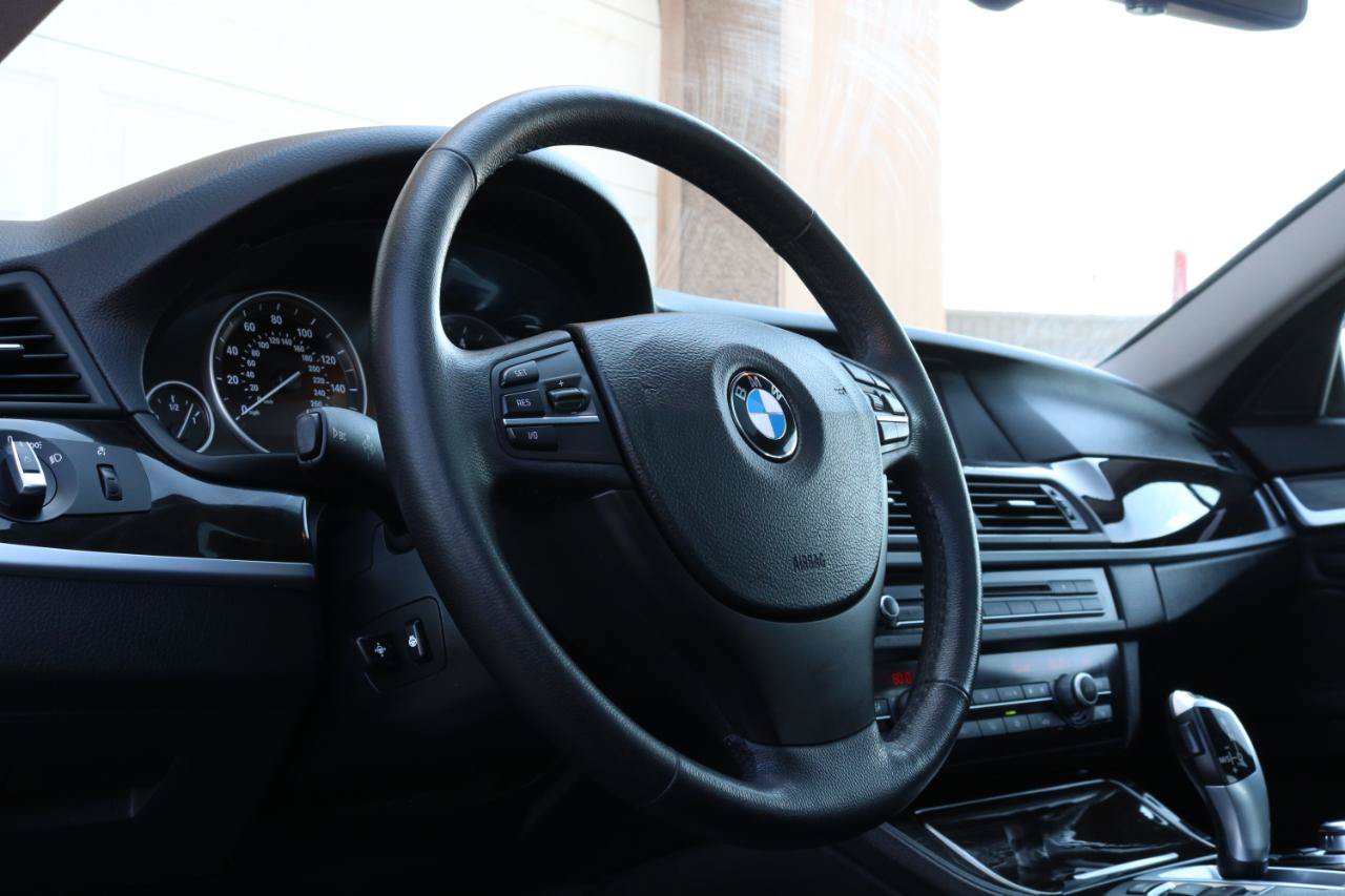 Used 2012 BMW 535i xDrive Sedan AWD/4WD image 17