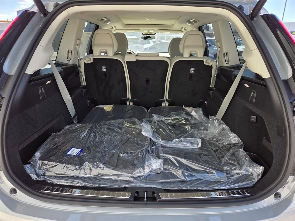 New 2026 Volvo XC90 B6 Ultra image 16