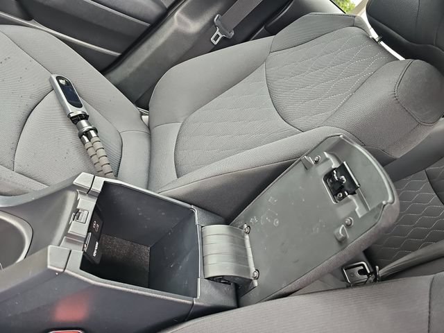 Used 2024 Toyota Corolla Cross LE AWD/4WD image 20
