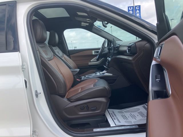 Used 2022 Ford Explorer King Ranch w/ Technology Package AWD/4WD image 11