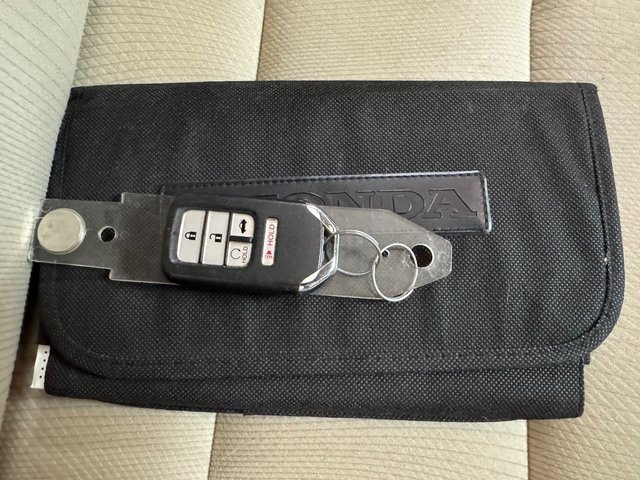 Used 2017 Honda Accord EX image 25