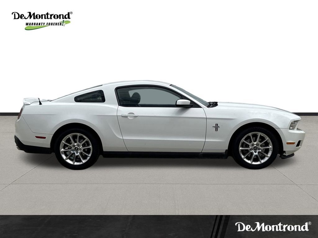 Used 2011 Ford Mustang Premium w/ Electronics Pkg image 4