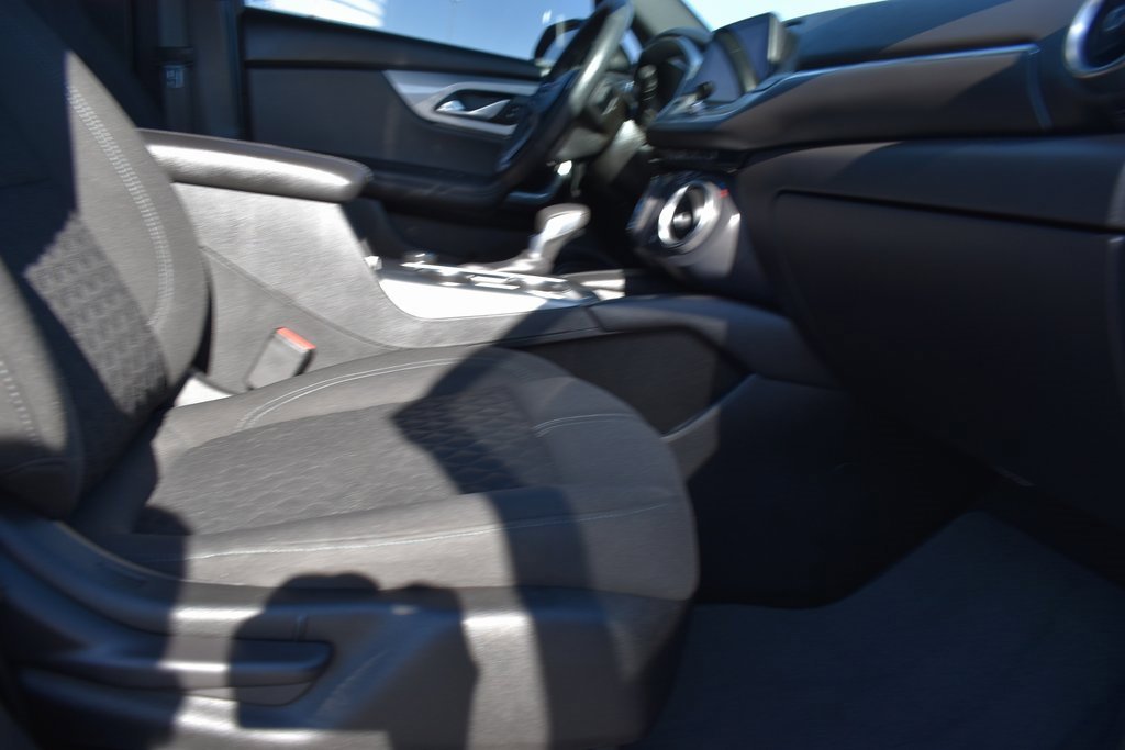 Used 2021 Chevrolet Blazer LT w/ LPO, Black Accent Package image 8