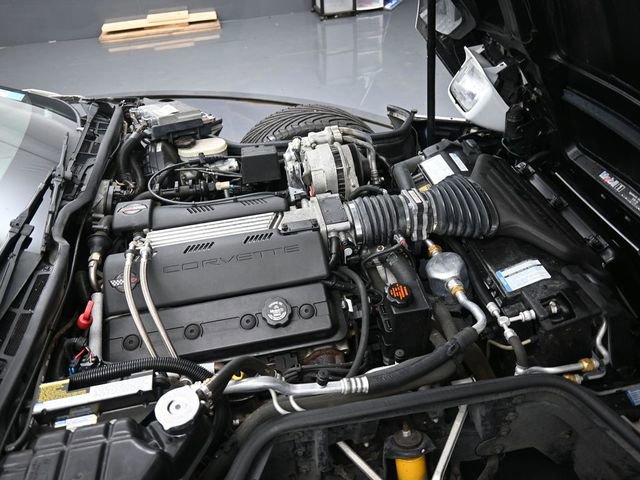 Used 1996 Chevrolet Corvette Convertible RWD image 20
