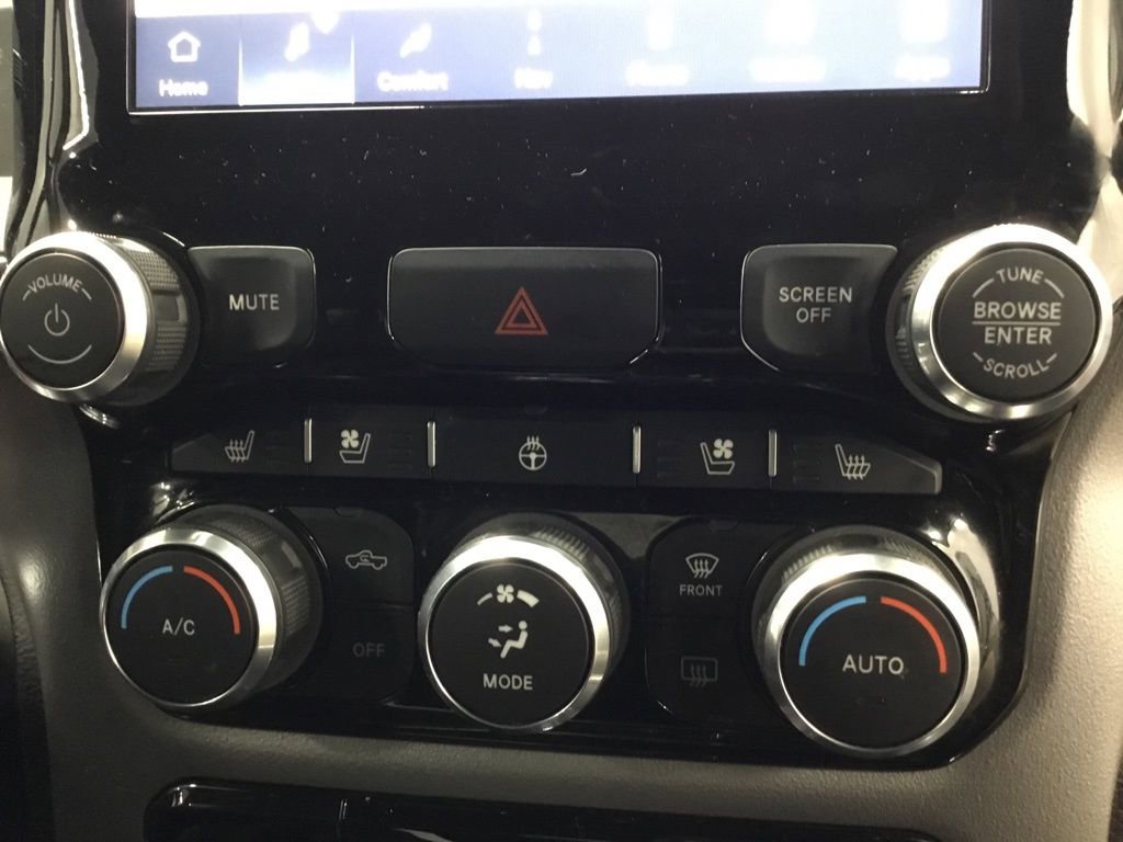Used 2024 RAM 1500 Laramie AWD/4WD image 27