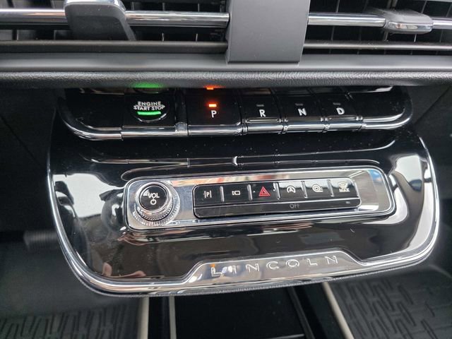 New 2026 Lincoln Corsair Premiere image 11