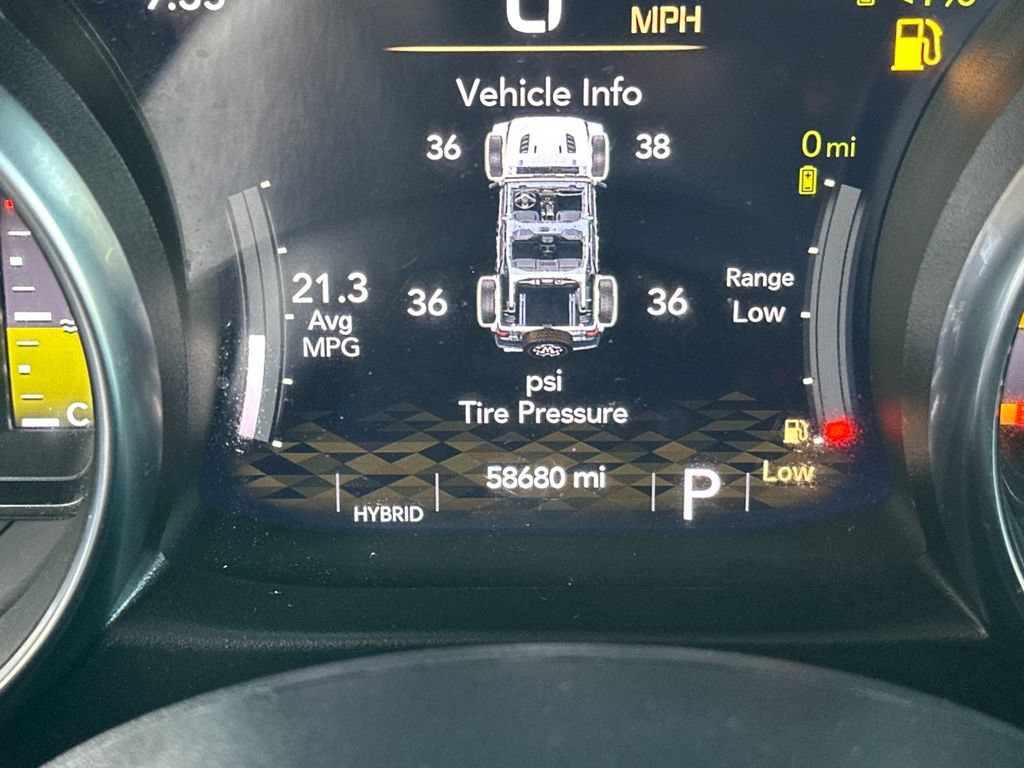 Used 2022 Jeep Wrangler Unlimited Sahara w/ Cold Weather Group AWD/4WD image 32