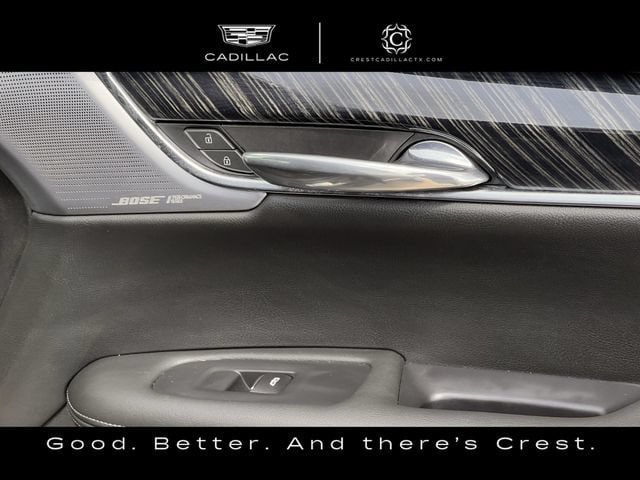 Used 2023 Cadillac XT6 Premium Luxury w/ Technology Package FWD image 31