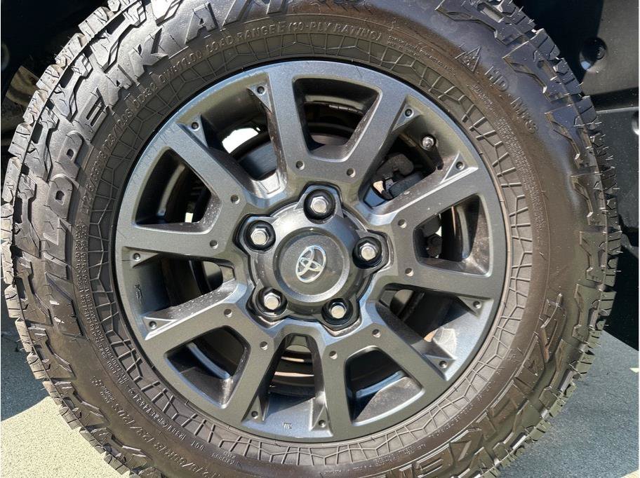 Used 2021 Toyota Tundra SR5 w/ Trail Edition AWD/4WD image 17
