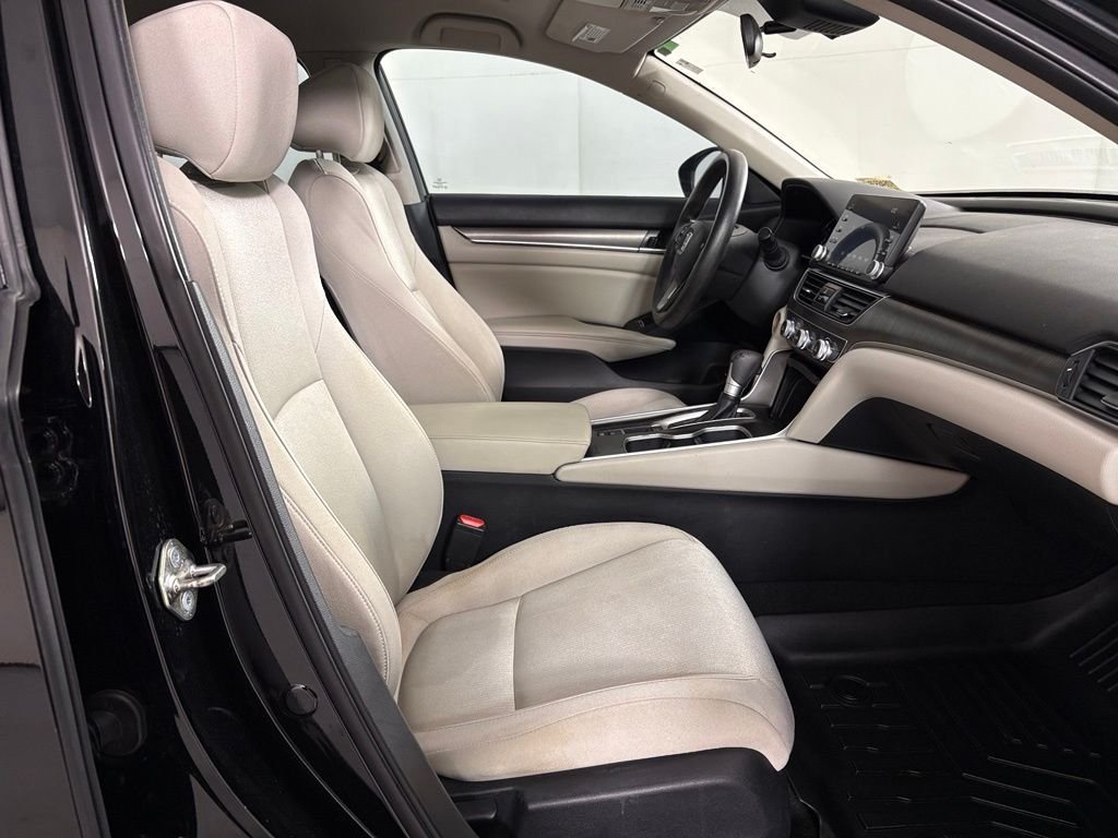 Used 2018 Honda Accord LX image 39