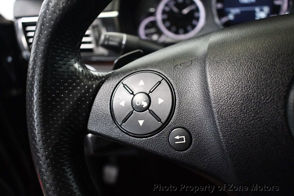 Used 2010 Mercedes-Benz E 550 4MATIC Sedan image 35