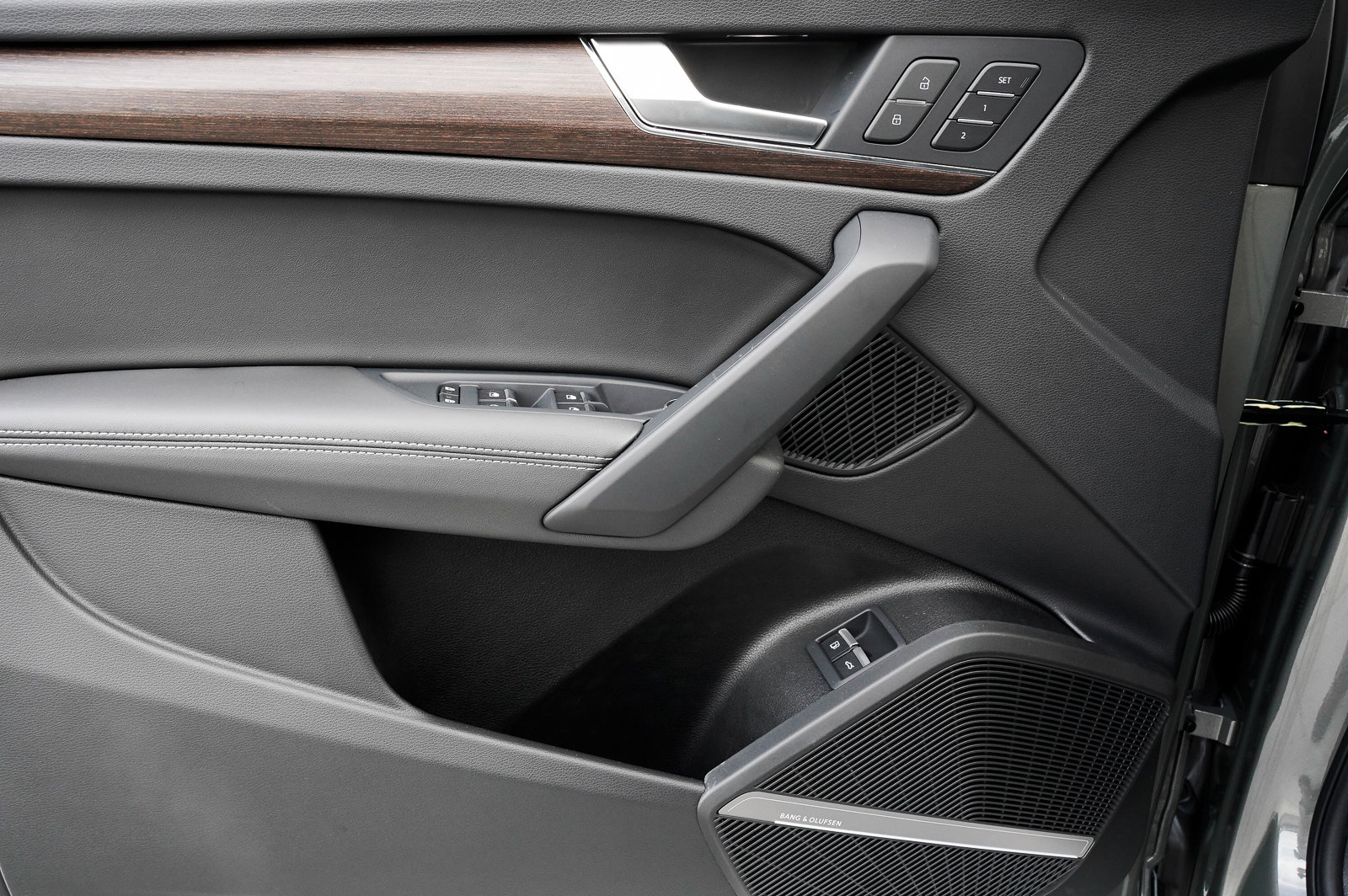 Used 2024 Audi Q5 e Premium Plus image 23