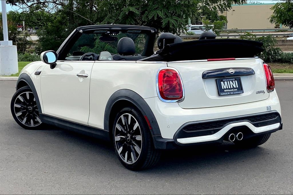 Certified 2022 MINI Cooper S w/ Driver Assistance Package image 11