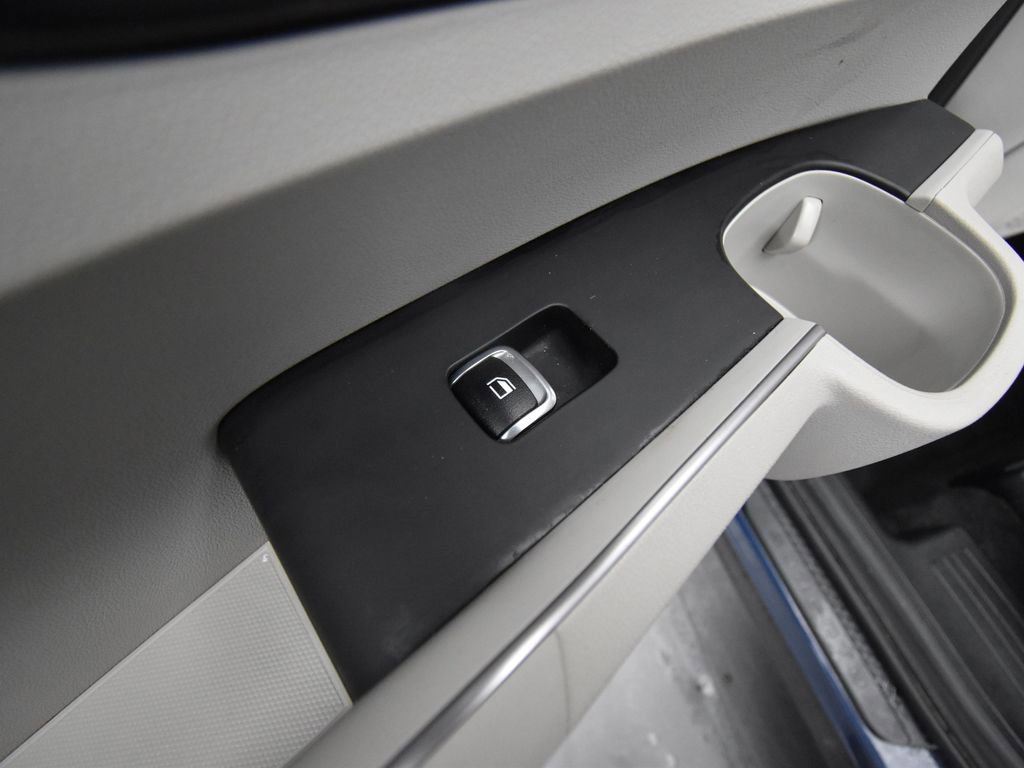 Used 2025 Kia Sorento EX image 10