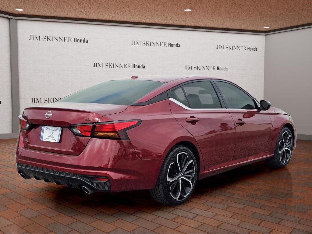 Used 2024 Nissan Altima 2.5 SR image 8