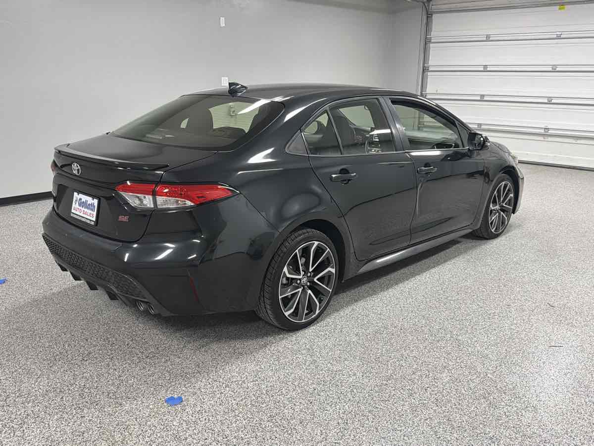 Used 2020 Toyota Corolla SE FWD image 3