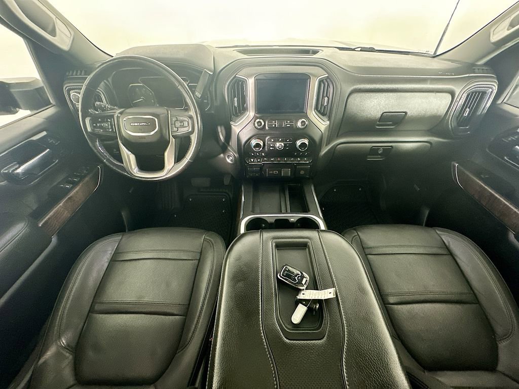 Used 2022 GMC Sierra 2500 Denali w/ Denali Black Diamond Edition image 10