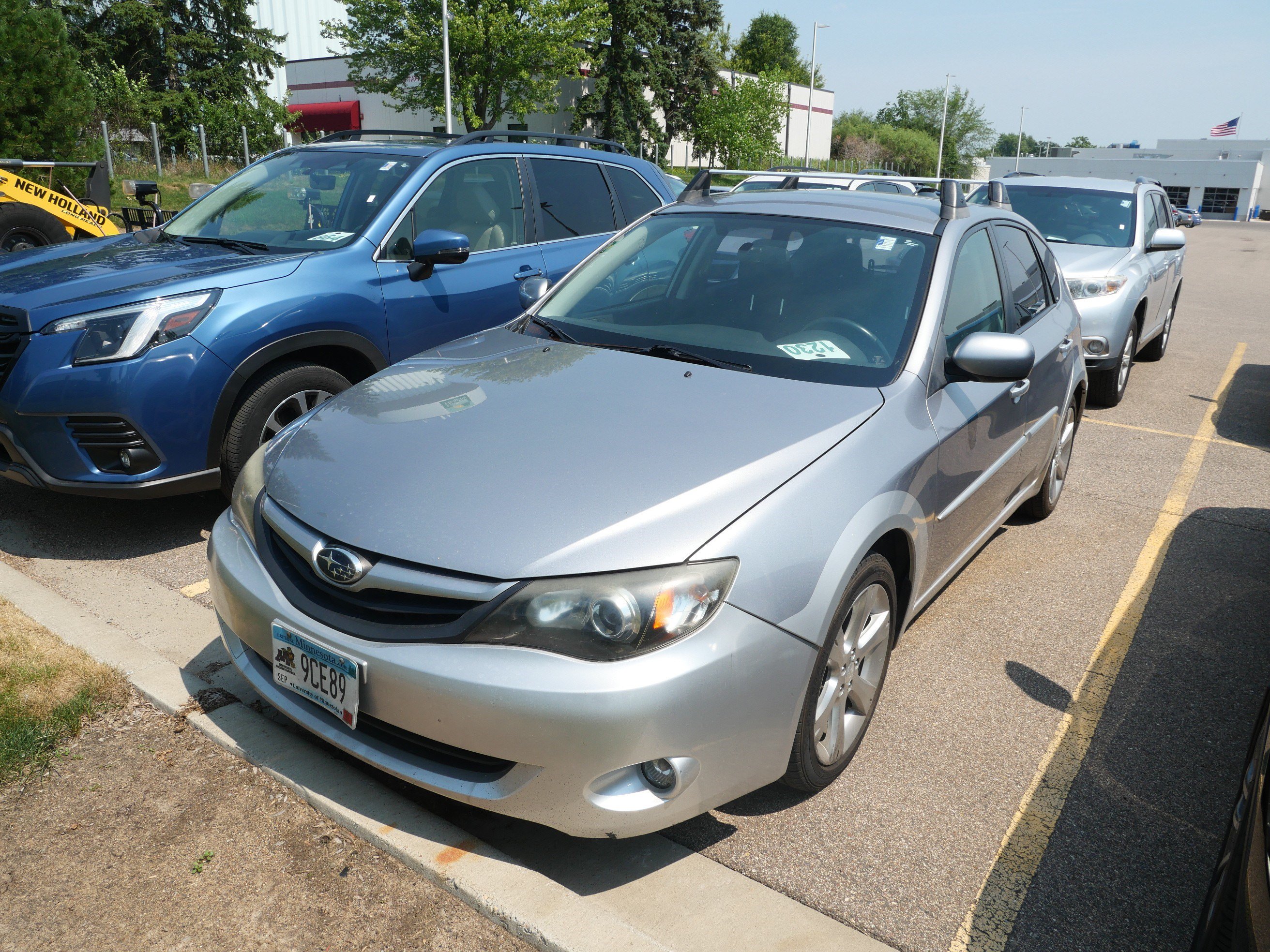 Used 2011 Subaru Impreza Outback Sport AWD/4WD image 2