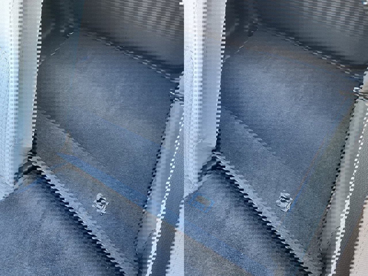 Used 2025 Honda HR-V LX image 17