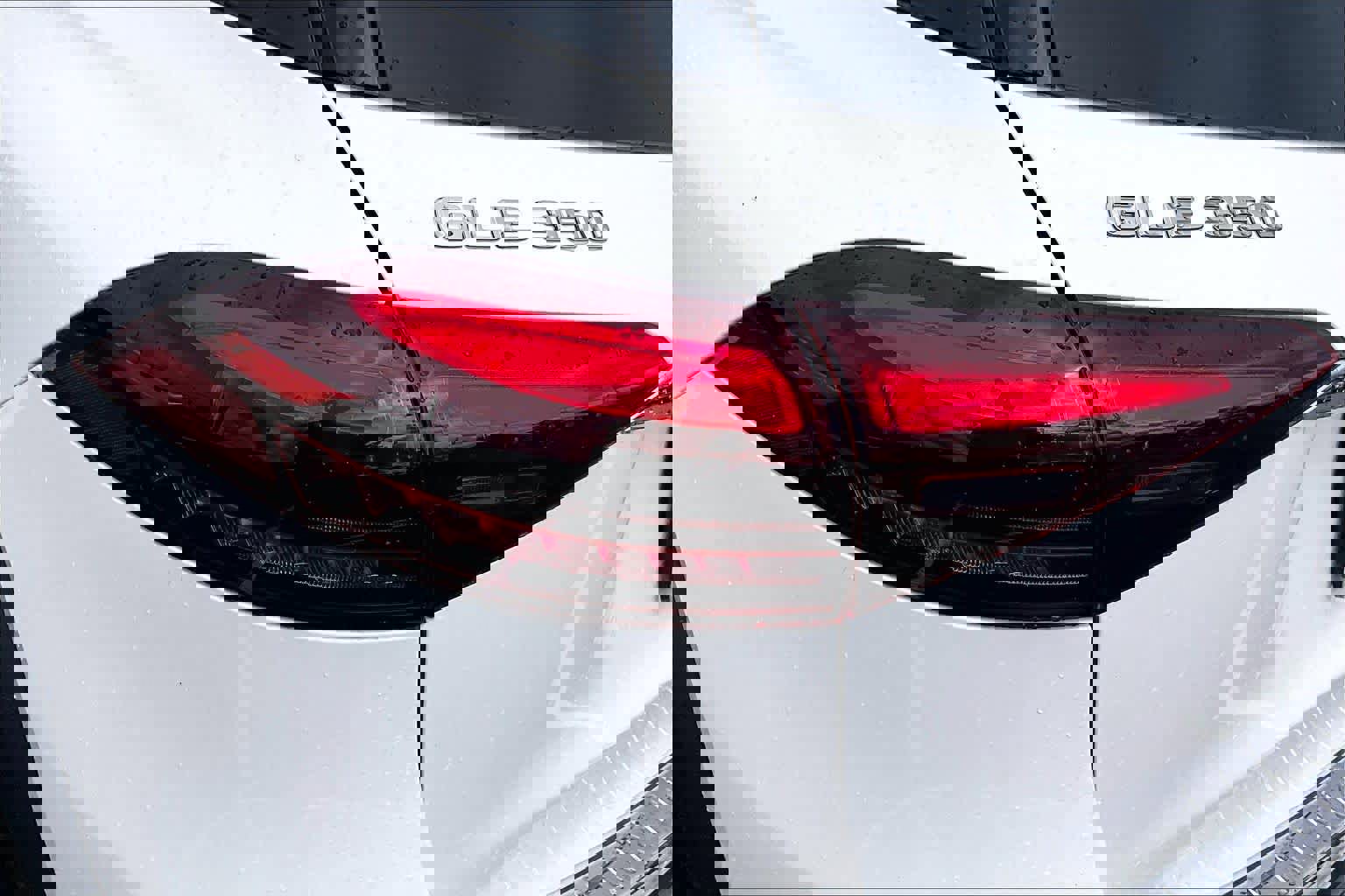 Used 2024 Mercedes-Benz GLE 350 4MATIC image 28