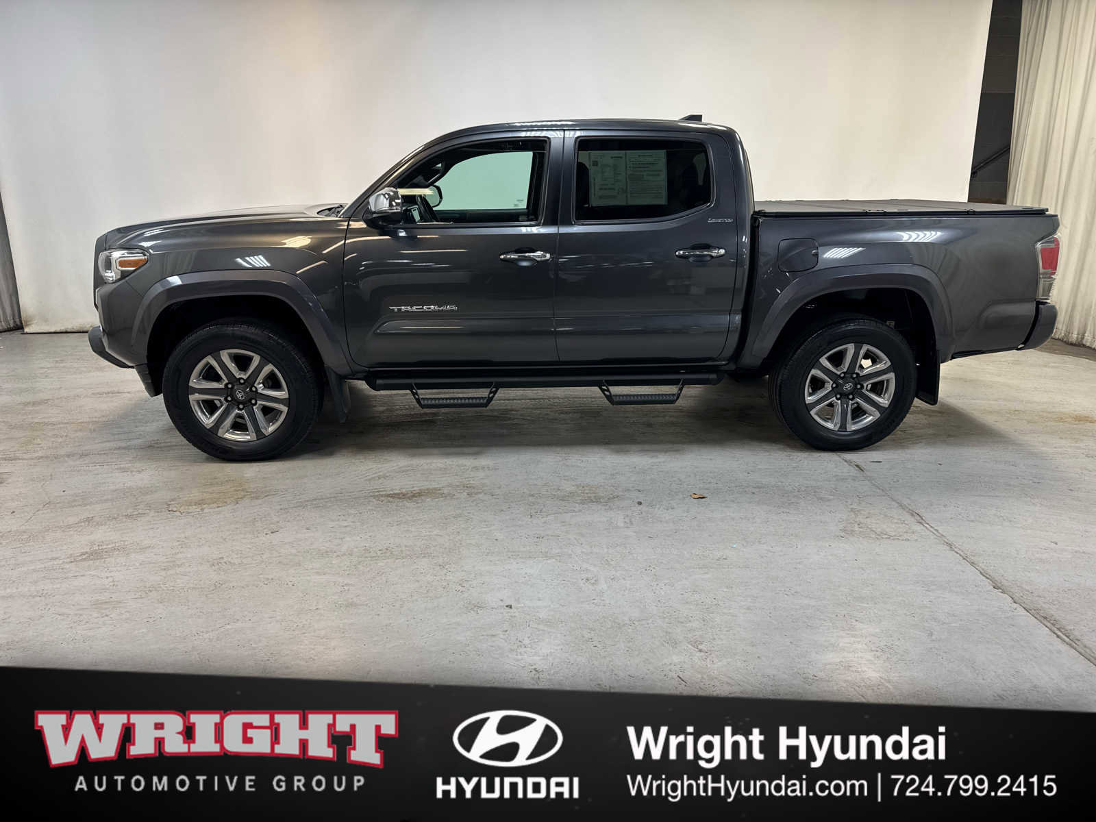 Used 2018 Toyota Tacoma Limited image 7