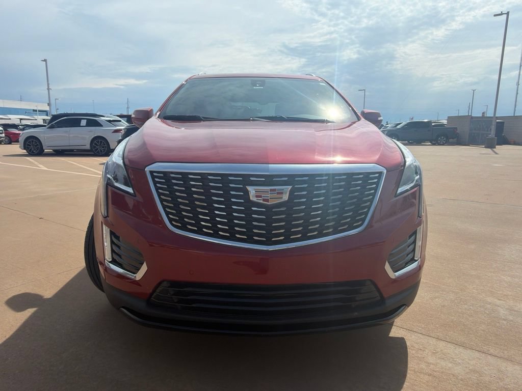 Used 2025 Cadillac XT5 Luxury w/ LPO, Floor Liner Package FWD image 10