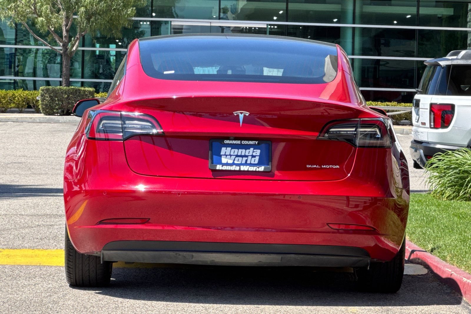 Used 2022 Tesla Model 3 Long Range AWD/4WD image 5