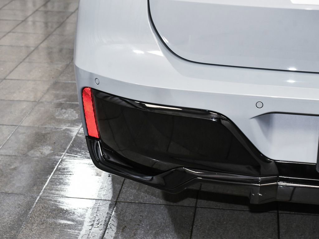 Used 2024 BMW i7 xDrive60 image 85