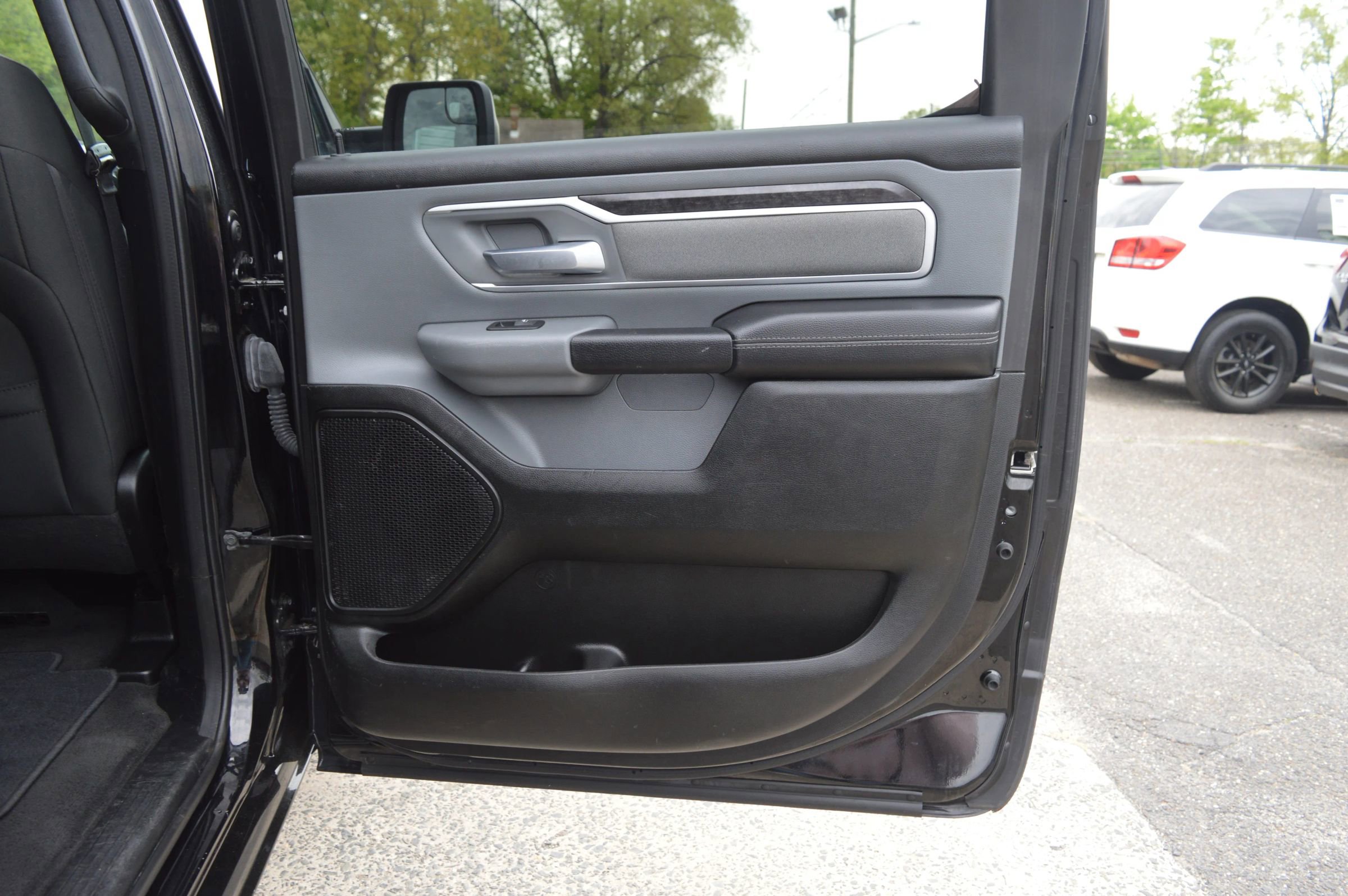 Used 2022 RAM 1500 Big Horn AWD/4WD image 28